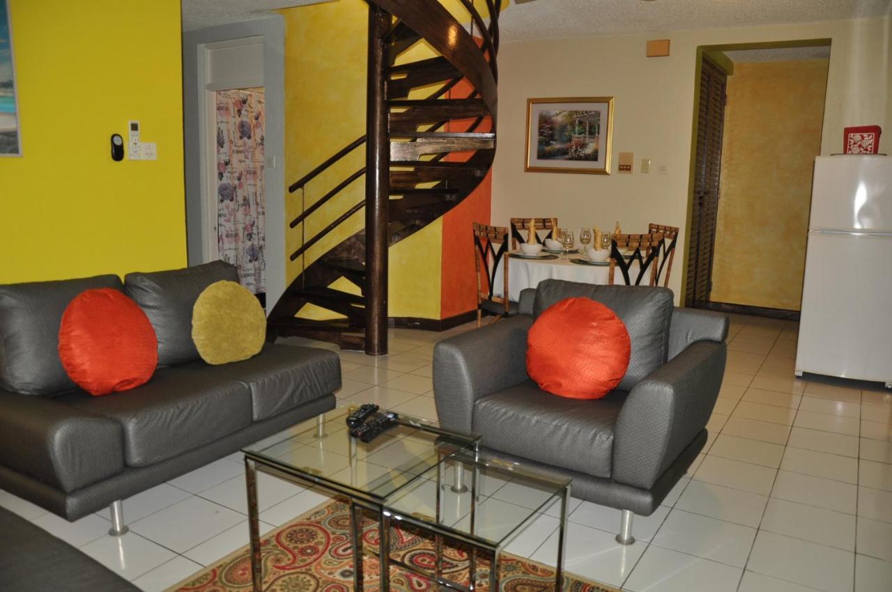 Beach Penthouse A25 Sandcastles Ocho Rios Buitenkant foto