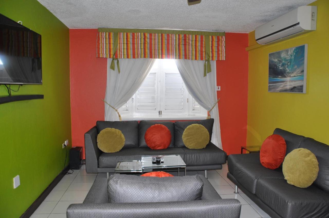 Beach Penthouse A25 Sandcastles Ocho Rios Buitenkant foto