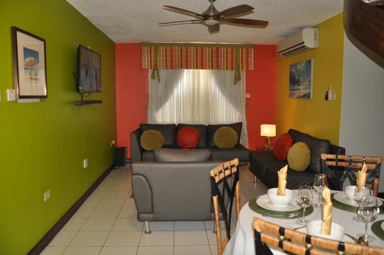 Beach Penthouse A25 Sandcastles Ocho Rios Buitenkant foto