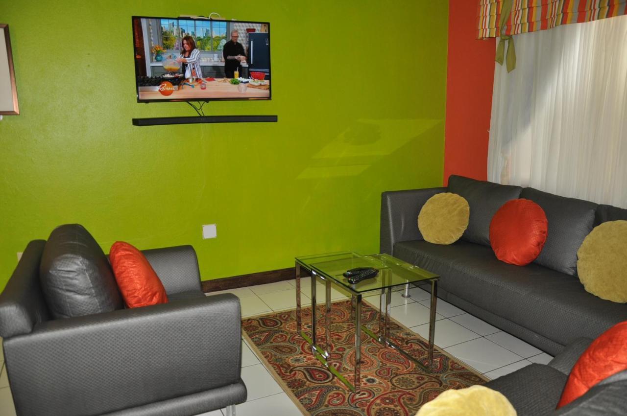 Beach Penthouse A25 Sandcastles Ocho Rios Buitenkant foto
